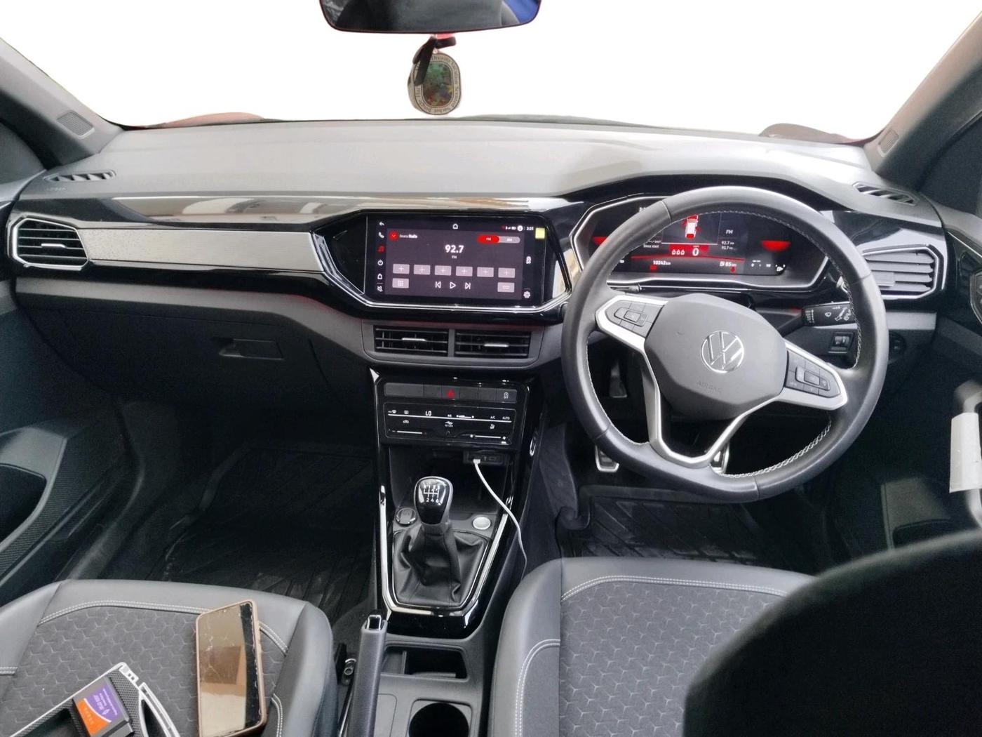 2024 Volkswagen TAIGUN GT Line 1.0L TSI MT, Petrol, Manual, 10,242 km, interior