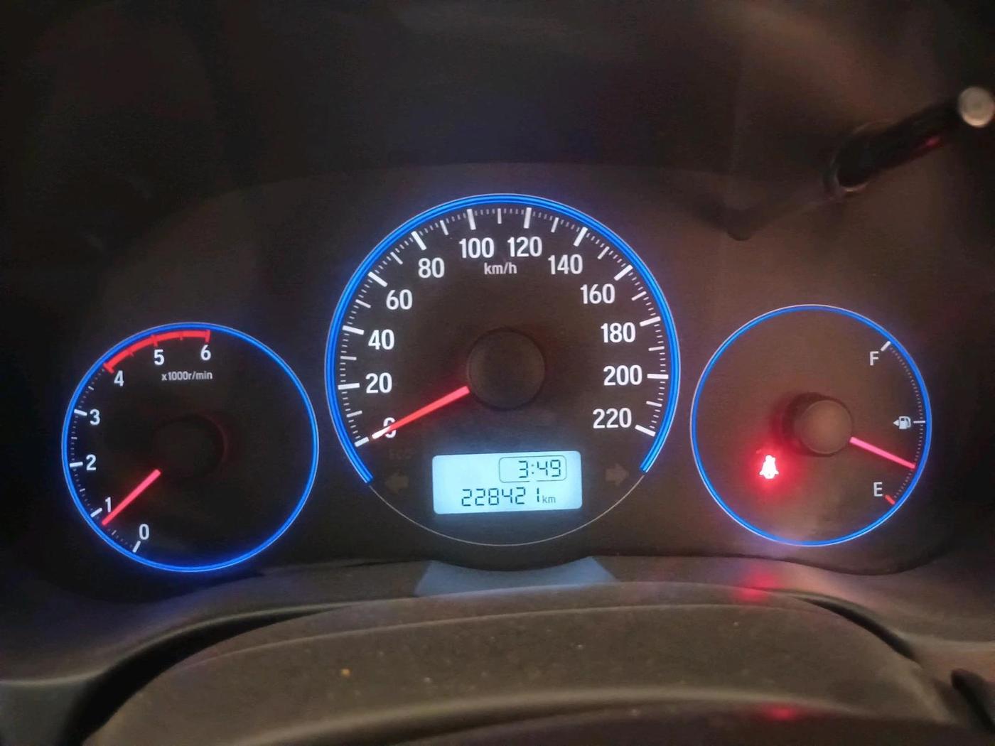 2014 Honda City 1.5L I-DTEC S, Diesel, Manual, 2,28,421 km, interior