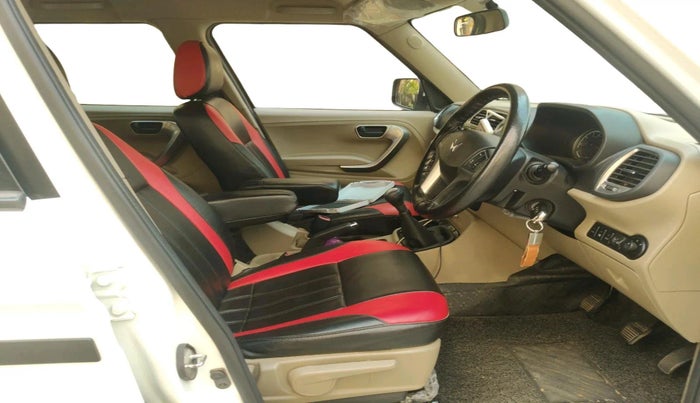 2025 Mahindra BOLERO NEO N10 R, Diesel, Manual, 35,087 km, interior