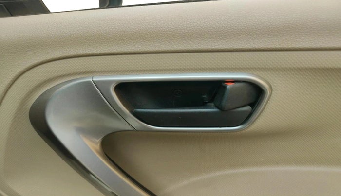 2025 Mahindra BOLERO NEO N10 R, Diesel, Manual, 35,087 km, interior