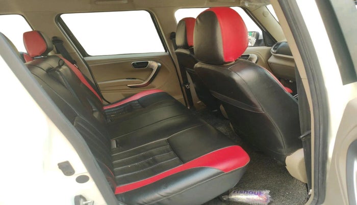 2025 Mahindra BOLERO NEO N10 R, Diesel, Manual, 35,087 km, interior