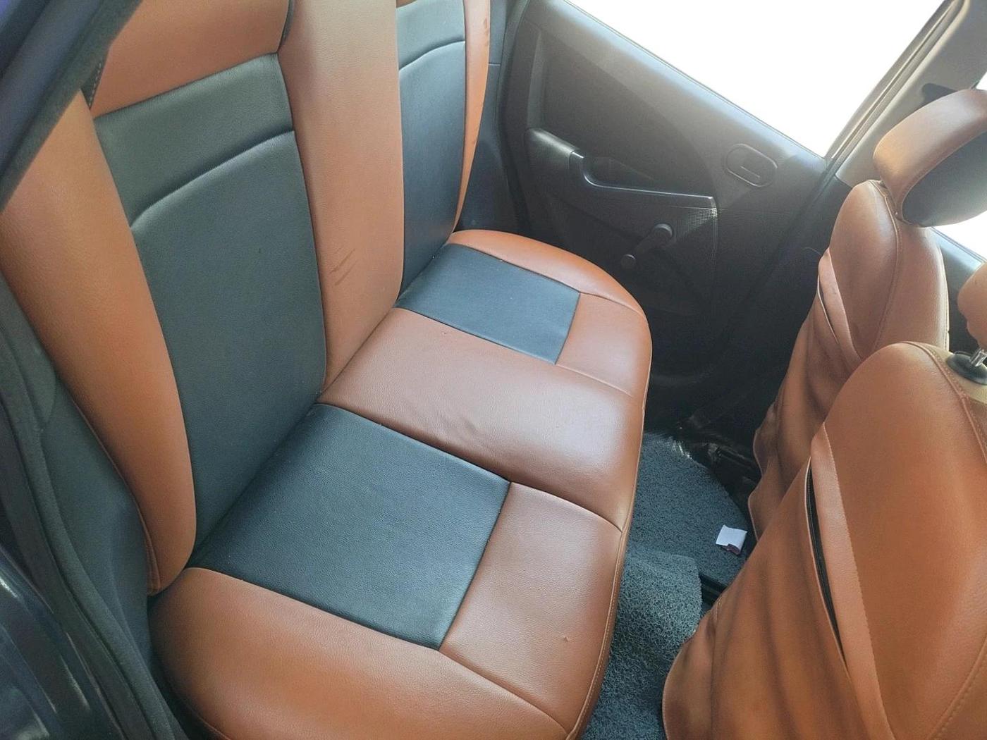 2014 Ford Figo EXI 1.2 PETROL, Petrol, Manual, 1,18,023 km, interior