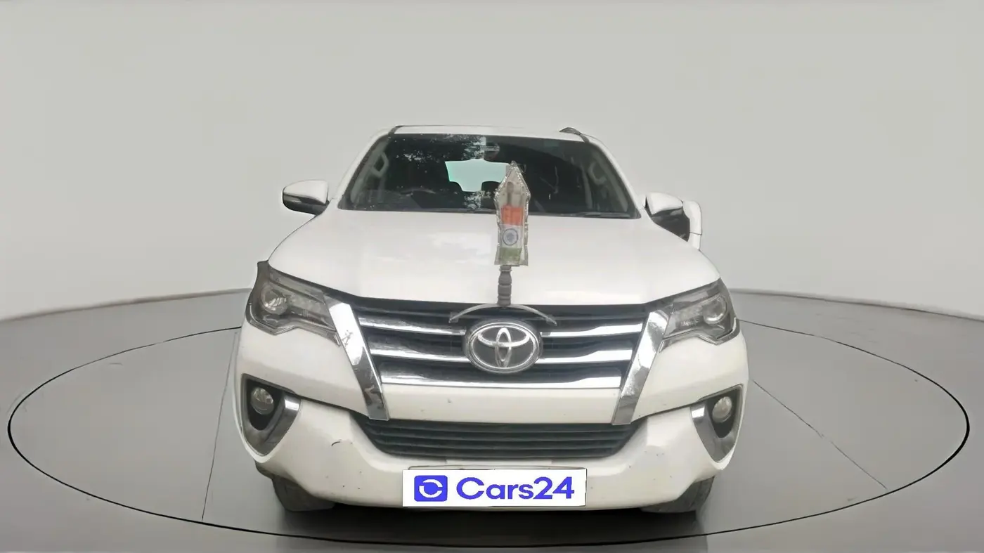 2017 Toyota Fortuner 2.8 4X2 MT, Diesel, Manual, 2,77,016 km, exterior