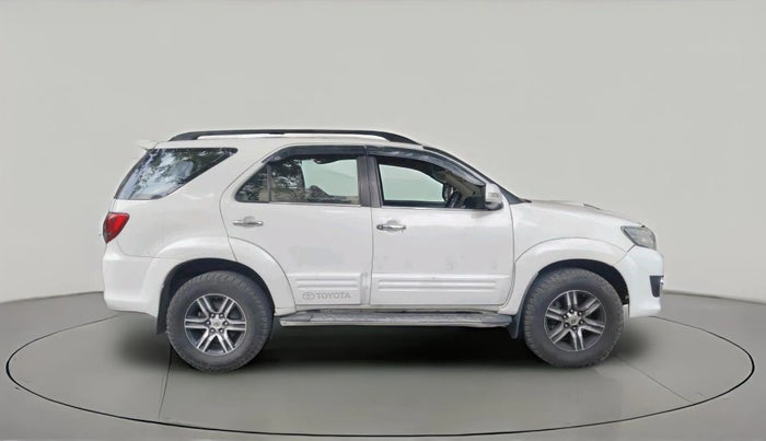 2013 Toyota Fortuner 3.0 4X2 AT, Diesel, Automatic, 2,19,763 km, exterior