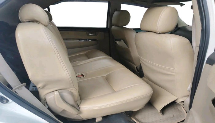 2013 Toyota Fortuner 3.0 4X2 AT, Diesel, Automatic, 2,19,763 km, interior