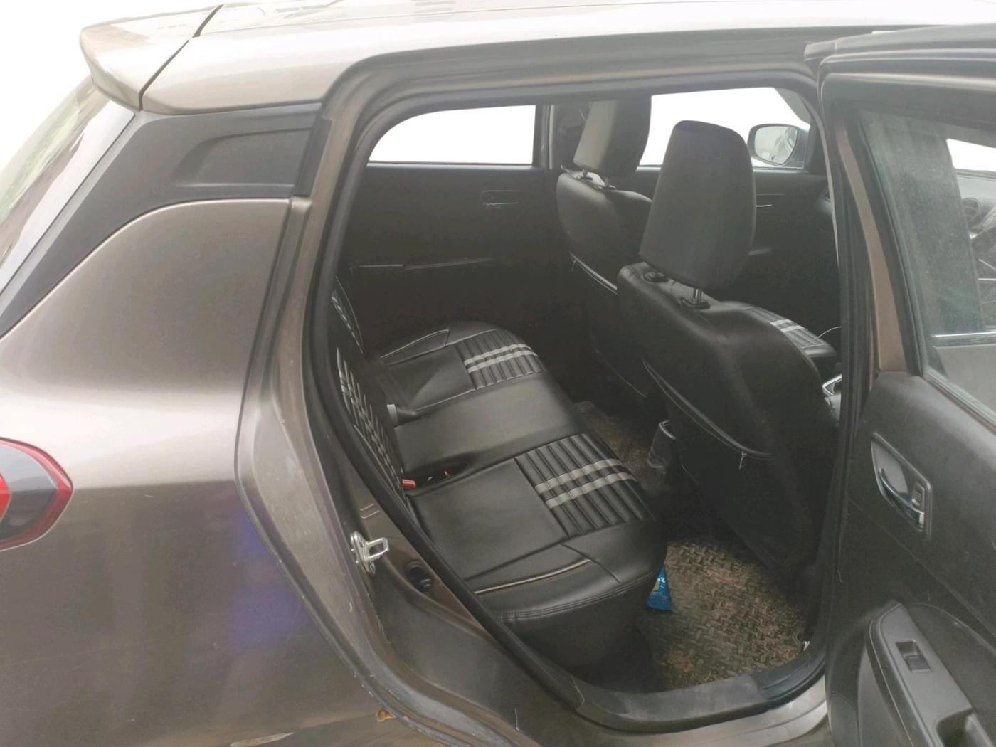 2019 Maruti Swift VXI, Petrol, Manual, 88,099 km, interior