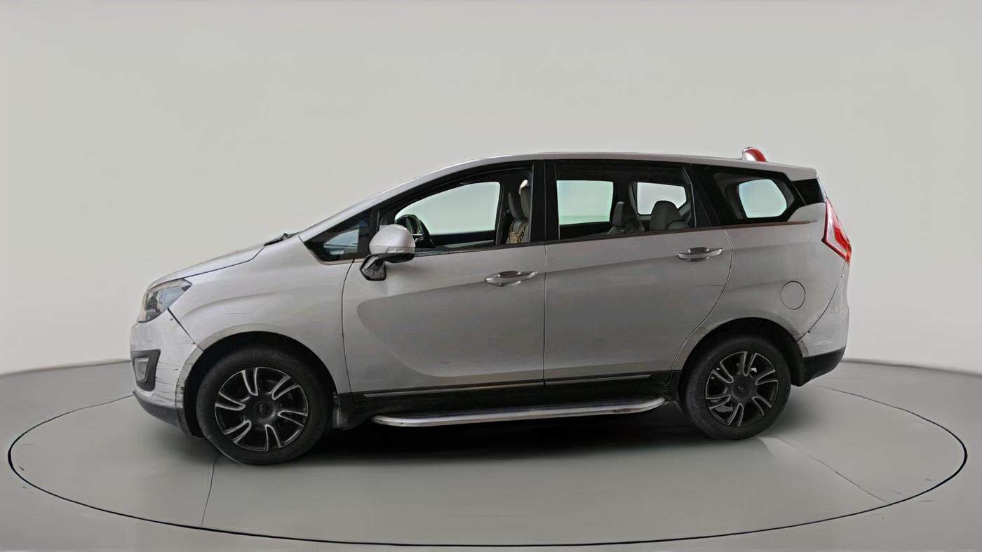2018 Mahindra MARAZZO M8 7 STR, Diesel, Manual, 92,473 km, exterior