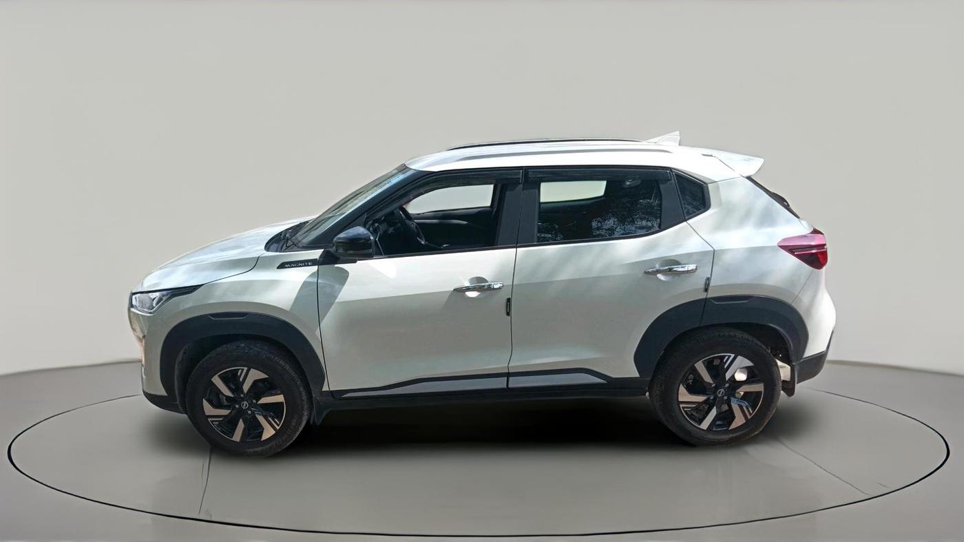 2025 Nissan MAGNITE N-Connecta B4D 1.0 Petrol MT, Petrol, Manual, 4,307 km, exterior