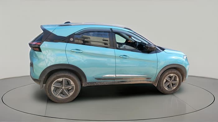 2024 Tata NEXON CREATIVE PLUS S 1.2 REVOTRON 7 DCA, Petrol, Automatic, 26,040 km, exterior