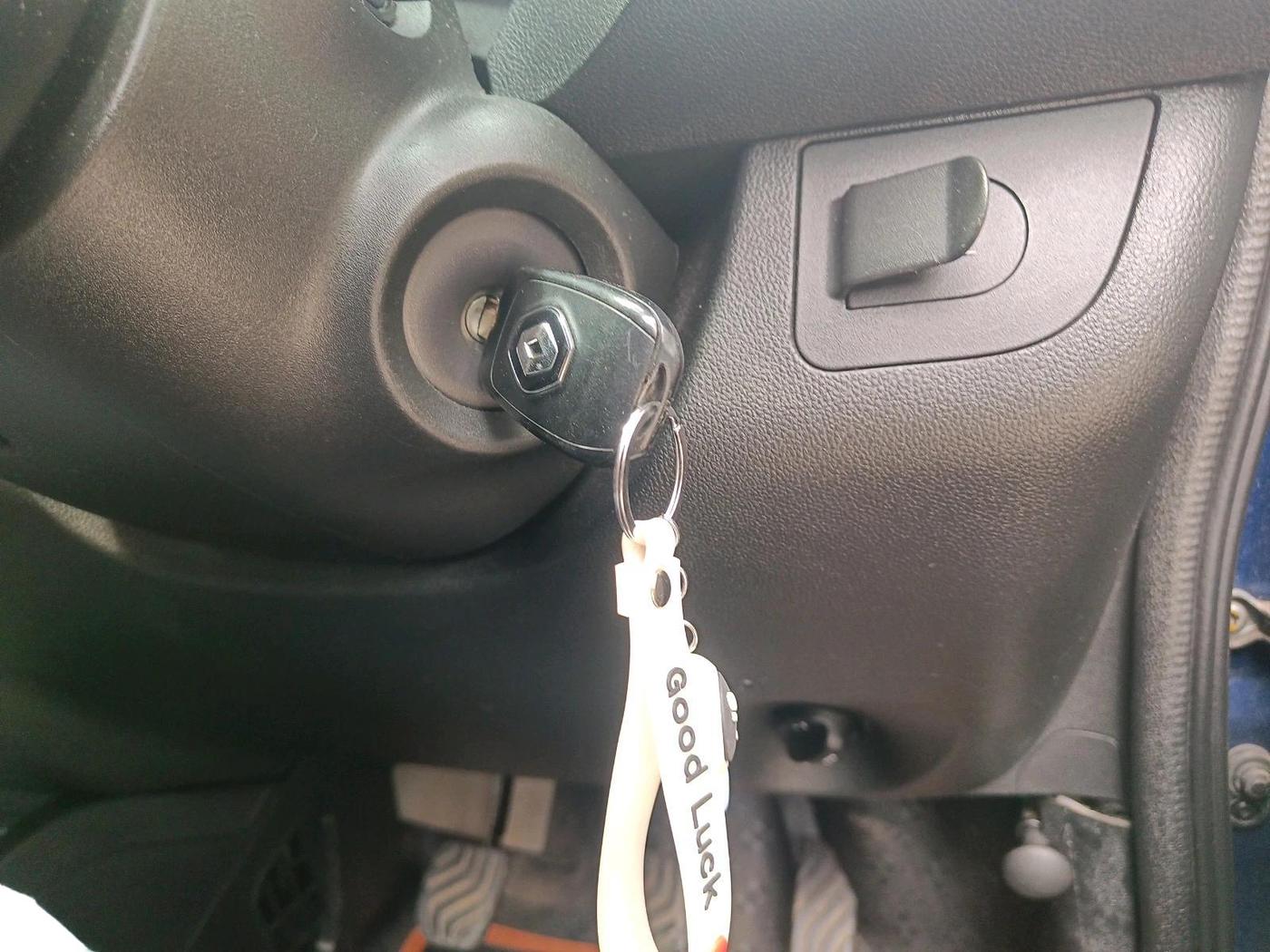 2020 Renault Kwid CLIMBER 1.0 (O), Petrol, Manual, 36,199 km, interior