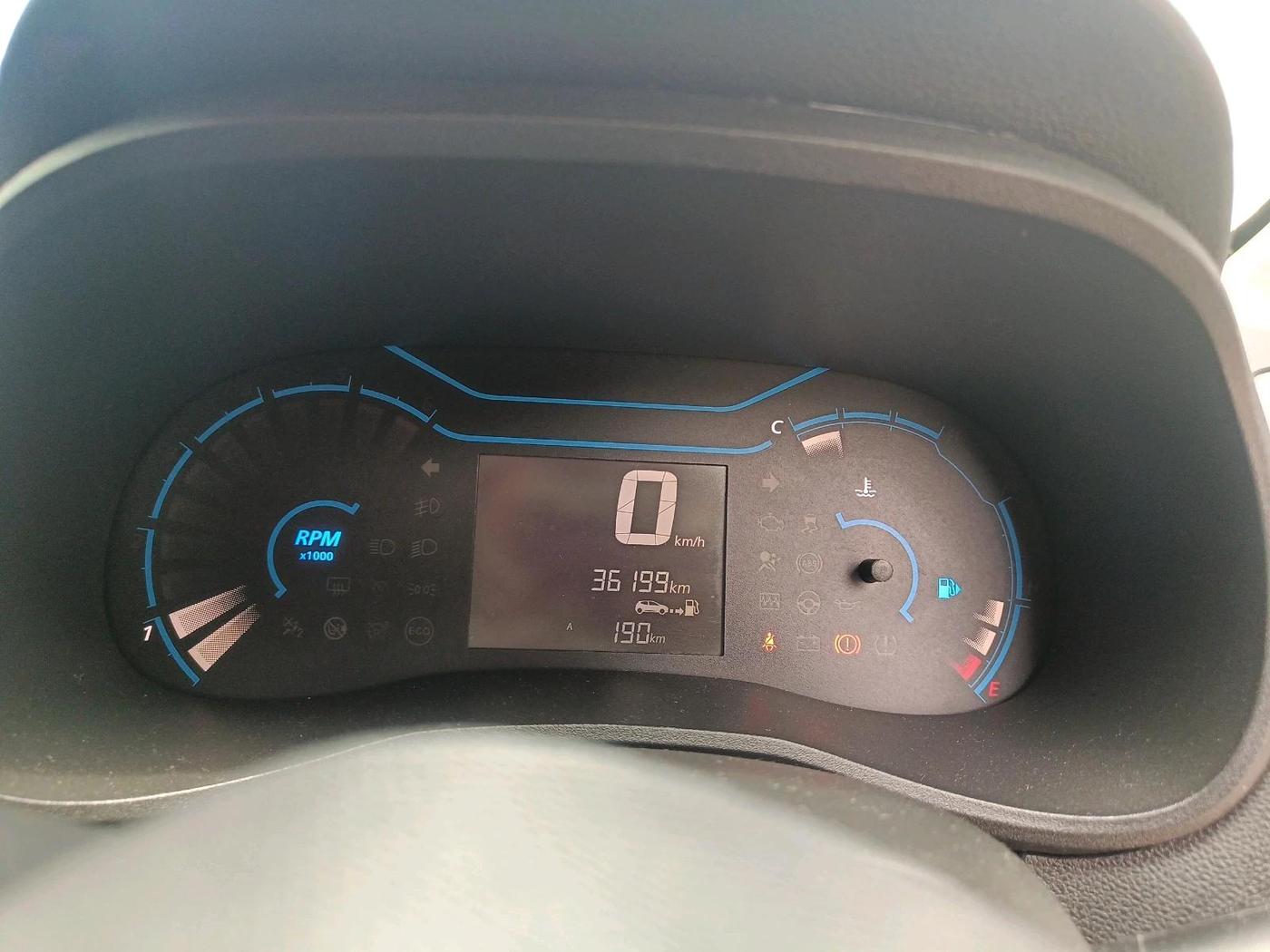 2020 Renault Kwid CLIMBER 1.0 (O), Petrol, Manual, 36,199 km, interior