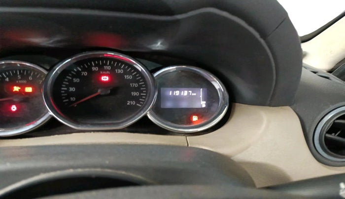 2016 Nissan Terrano XL D PLUS, Diesel, Manual, 1,19,137 km, interior