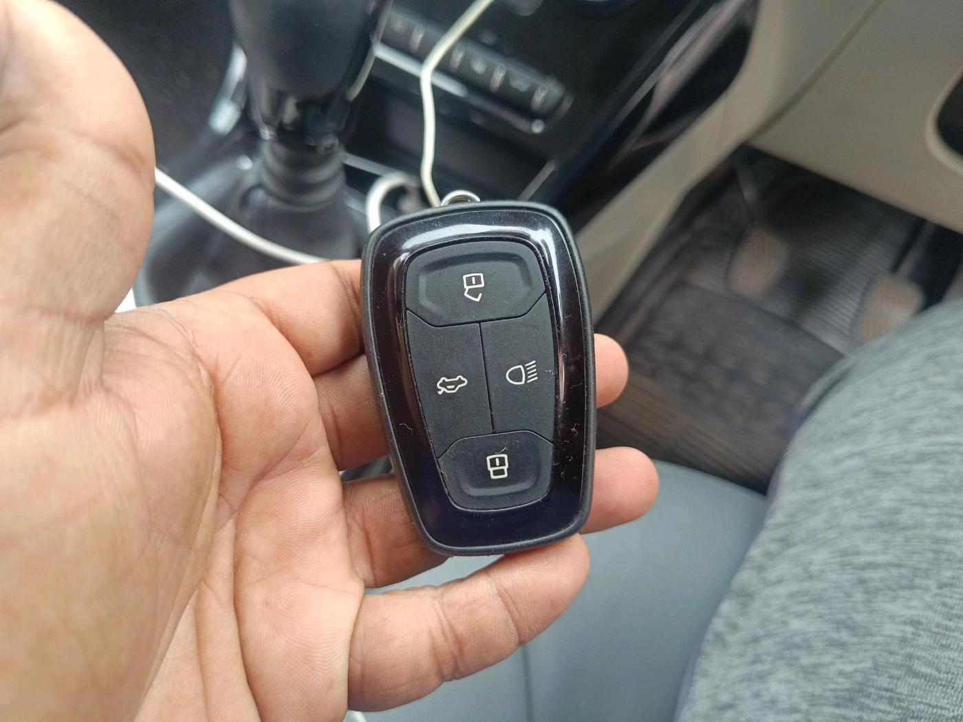 2022 Tata NEXON XZ PLUS (L), Petrol, Manual, 16,002 km, interior