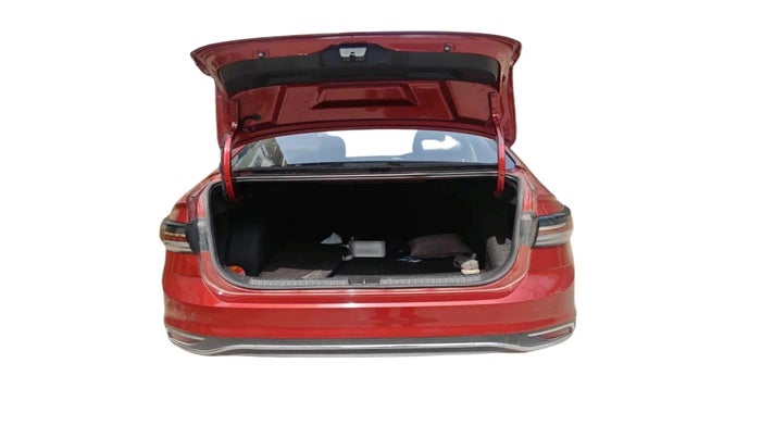 2023 Volkswagen VIRTUS TOPLINE TSI 1.0 MT, Petrol, Manual, 29,337 km, exterior