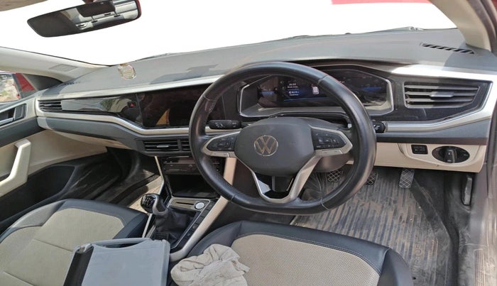 2023 Volkswagen VIRTUS TOPLINE TSI 1.0 MT, Petrol, Manual, 29,337 km, interior