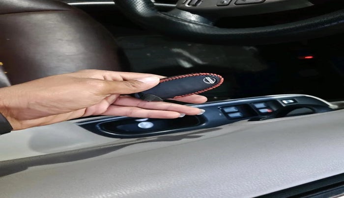 2017 Nissan Sunny XL CVT, Petrol, Automatic, 72,339 km, interior