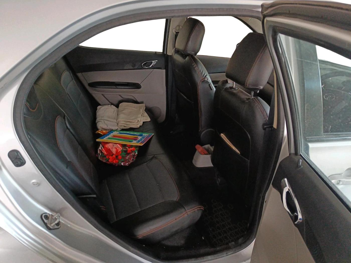 2018 Tata Tiago XZ PETROL, Petrol, Manual, 25,311 km, interior