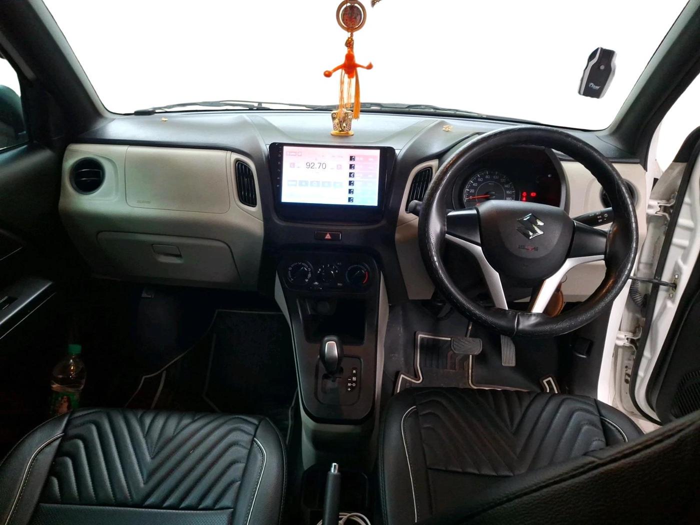2024 Maruti New Wagon-R VXI 1.0 AMT, Petrol, Automatic, 18,919 km, interior