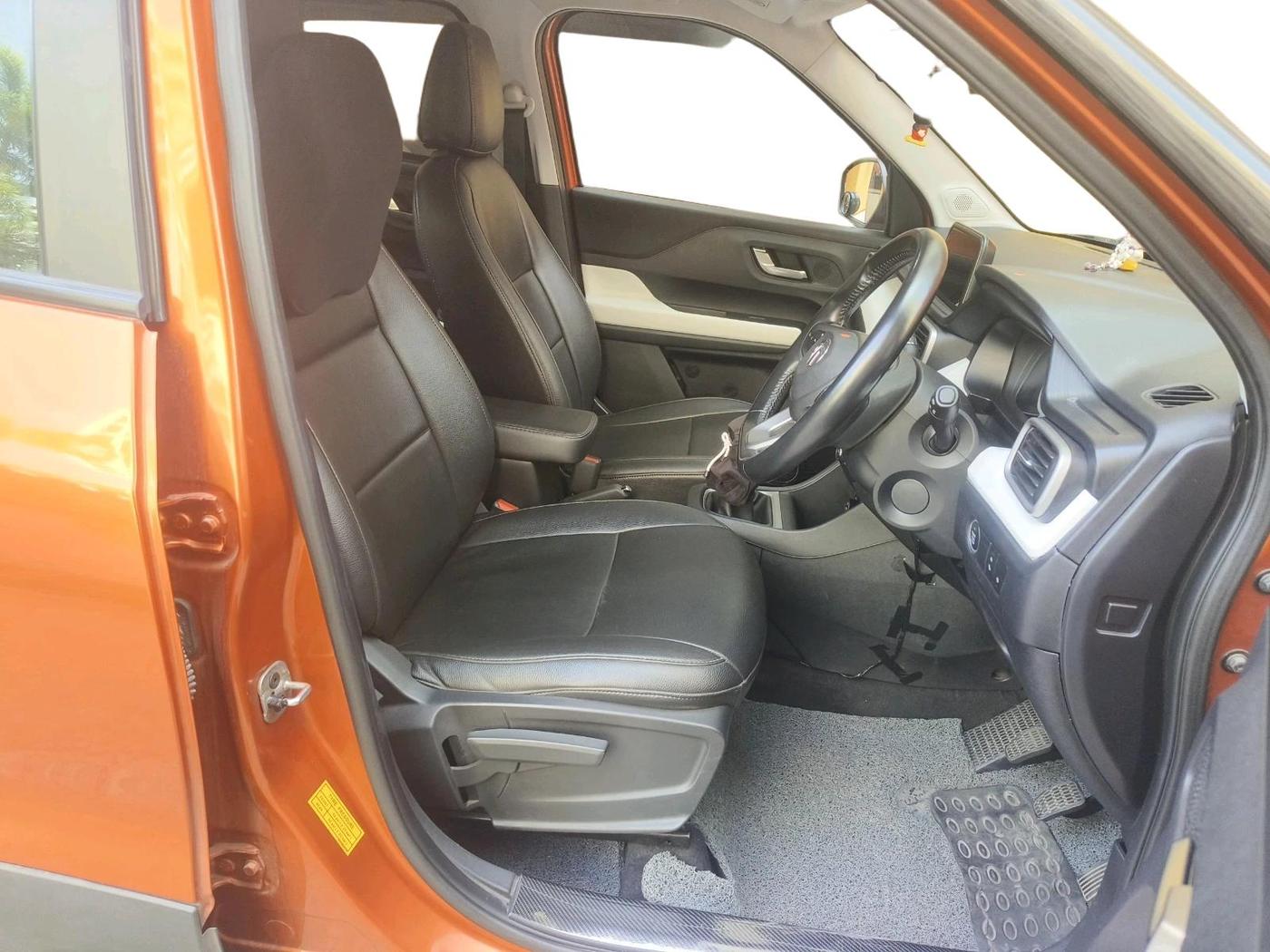 2022 Tata PUNCH CREATIVE  MT, Petrol, Manual, 52,861 km, interior