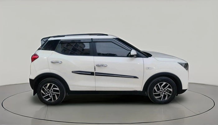 2022 Mahindra XUV300 W6 1.2 PETROL, Petrol, Manual, 45,301 km, exterior