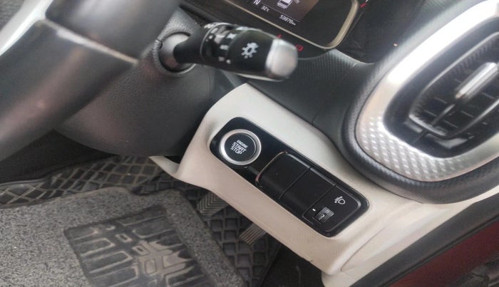 2021 KIA SONET HTX 1.0 IMT, Petrol, Manual, 53,878 km, interior