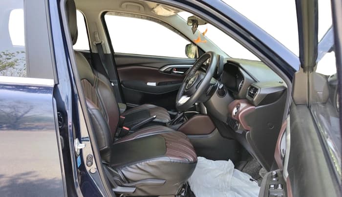 2023 Maruti Grand Vitara DELTA SMART HYBRID AT, Petrol, Automatic, 26,100 km, interior