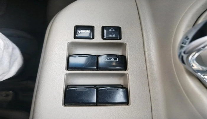 2011 Nissan Micra XV PETROL, Petrol, Manual, 1,03,854 km, interior