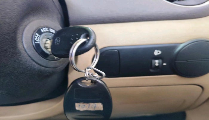 2009 Hyundai i10 MAGNA 1.2, Petrol, Manual, 1,15,903 km, interior