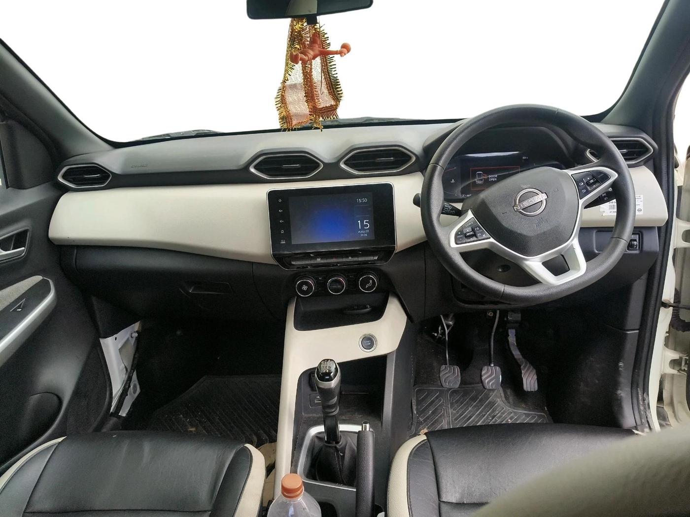 2021 Nissan MAGNITE XV MT, Petrol, Manual, 37,876 km, interior