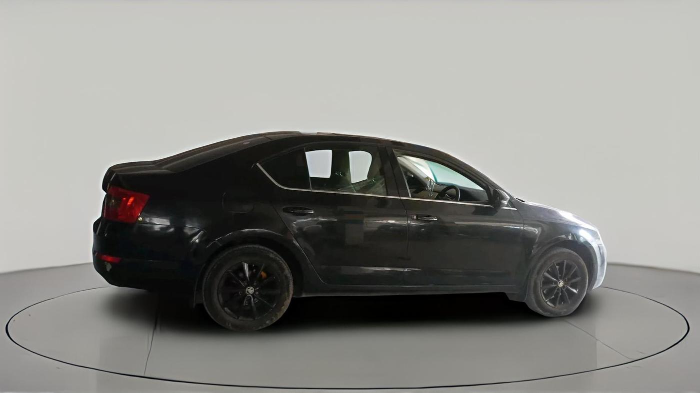 2015 Skoda Octavia ELEGANCE 2.0 TDI AT, Diesel, Automatic, 70,166 km, exterior