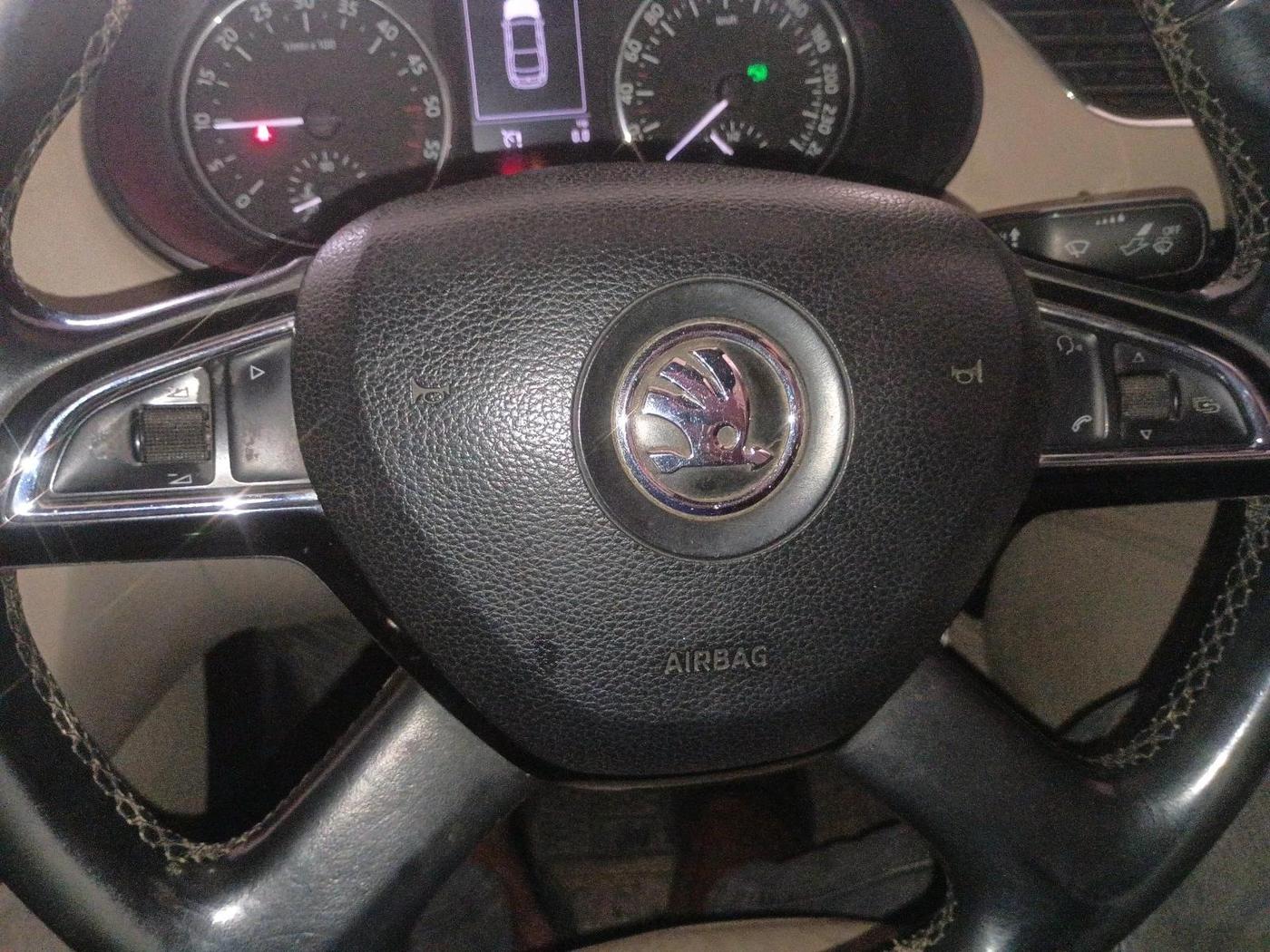 2015 Skoda Octavia ELEGANCE 2.0 TDI AT, Diesel, Automatic, 70,166 km, interior