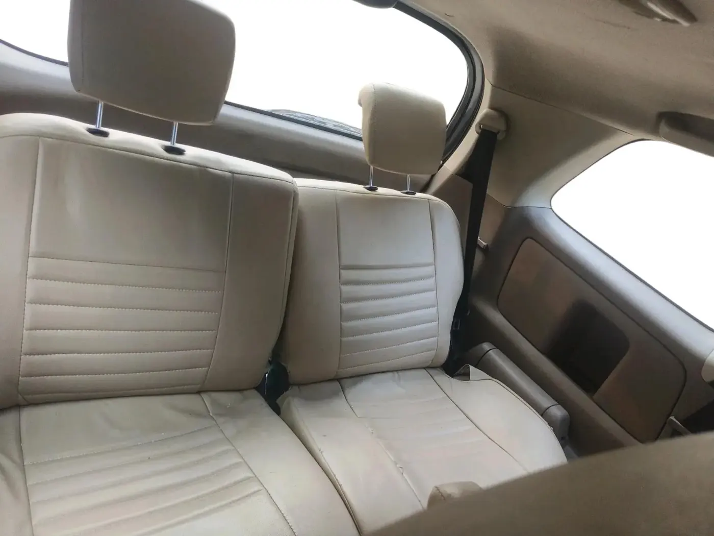 2015 Toyota Innova 2.5 VX 7 STR, Diesel, Manual, 1,22,629 km, interior