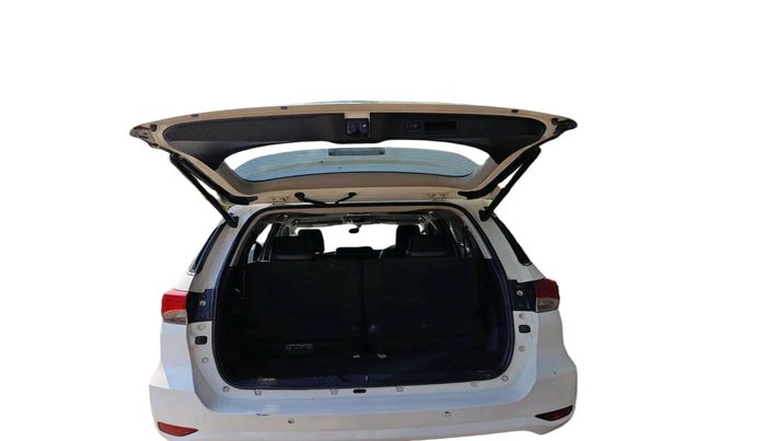 2018 Toyota Fortuner 2.8 4X2 AT, Diesel, Automatic, 1,13,688 km, exterior