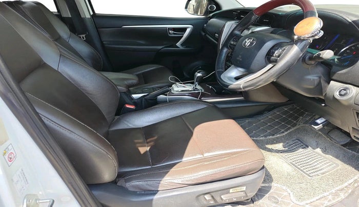 2018 Toyota Fortuner 2.8 4X2 AT, Diesel, Automatic, 1,13,688 km, interior