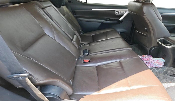 2018 Toyota Fortuner 2.8 4X2 AT, Diesel, Automatic, 1,13,688 km, interior