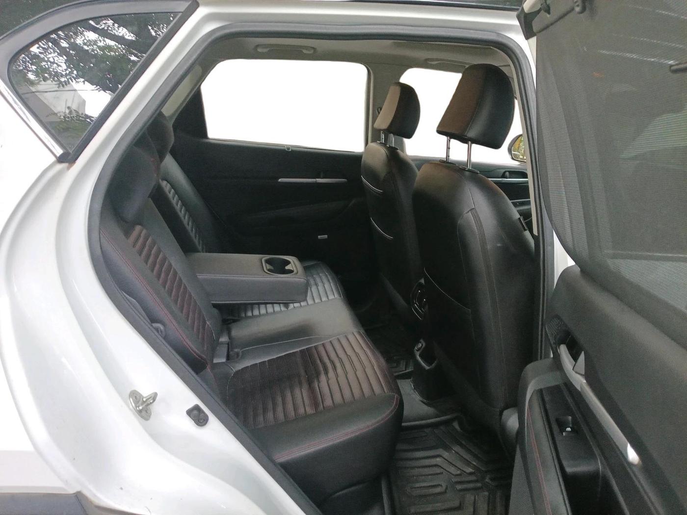 2021 KIA SONET GTX PLUS 1.0 IMT DUAL TONE, Petrol, Manual, 48,868 km, interior