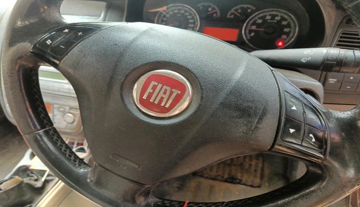 2014 Fiat Punto EVO ACTIVE 1.3 MULTIJET, Diesel, Manual, 1,70,001 km, interior