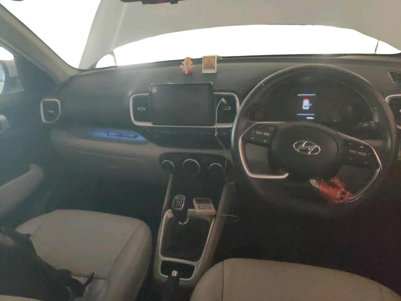 2022 Hyundai VENUE SX (O) 1.5 CRDI, Diesel, Manual, 43,420 km, interior