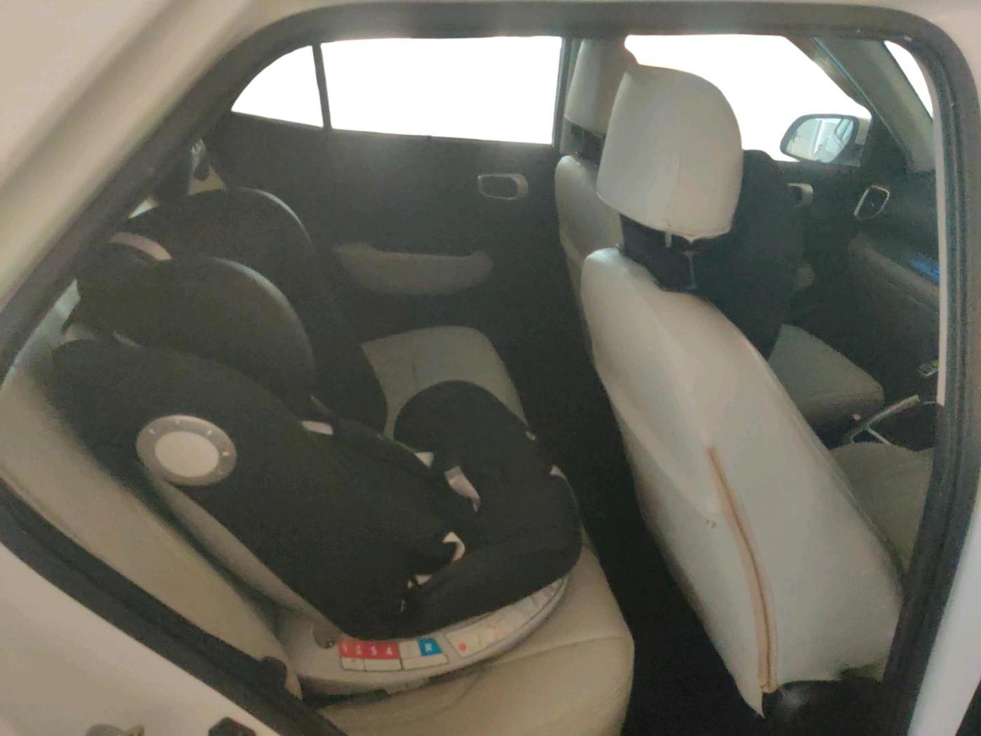 2022 Hyundai VENUE SX (O) 1.5 CRDI, Diesel, Manual, 43,420 km, interior