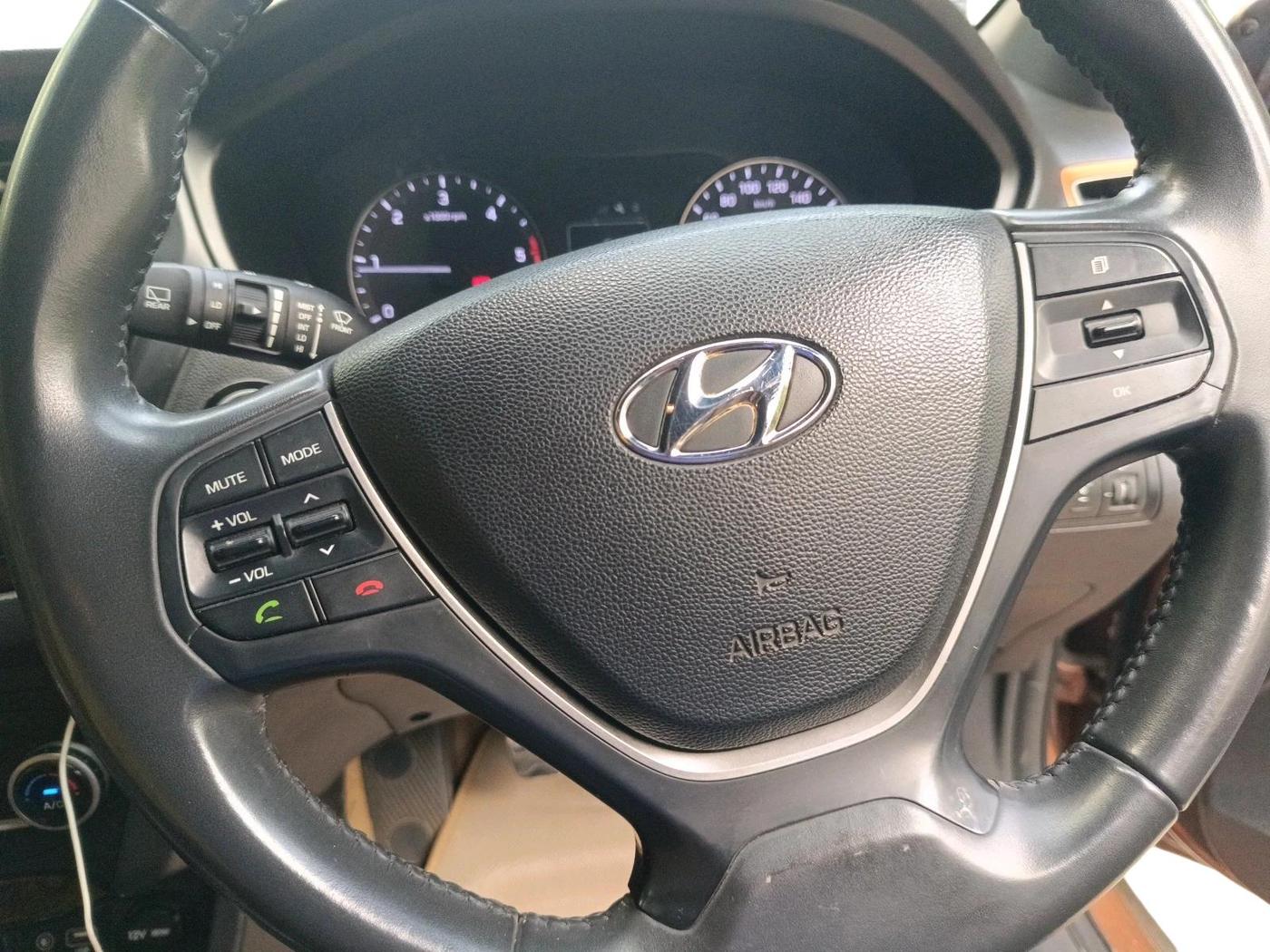 2015 Hyundai i20 Active 1.4 SX, Diesel, Manual, 64,613 km, interior