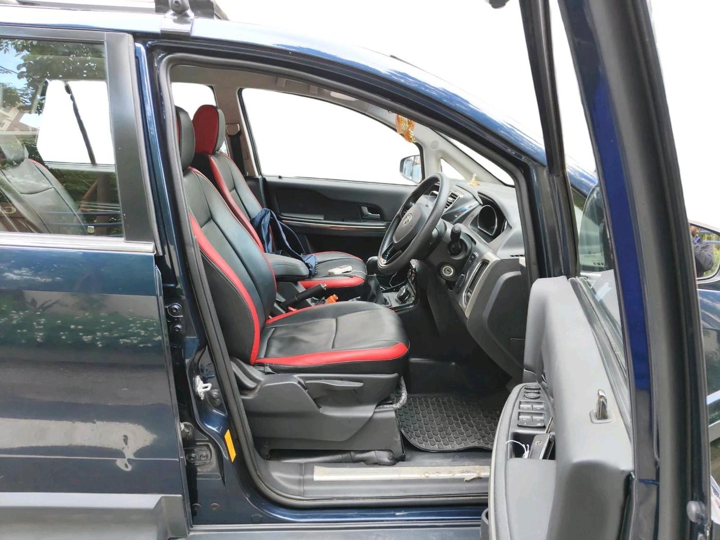 2018 Tata Hexa XM 4X2 7 STR, Diesel, Manual, 54,483 km, interior
