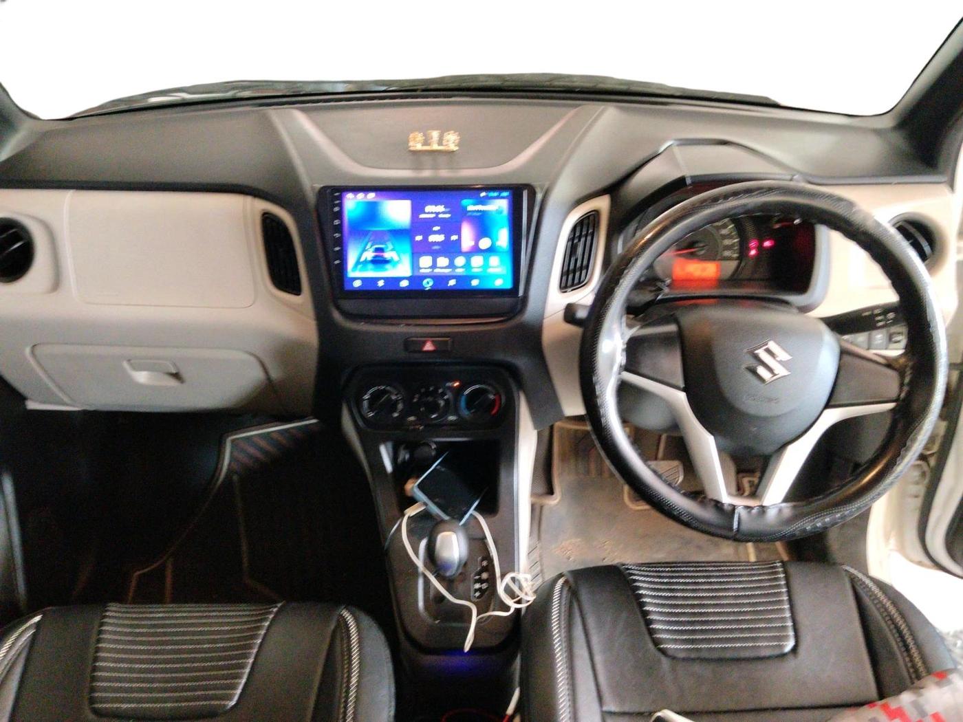 2024 Maruti New Wagon-R VXI 1.0 AMT, Petrol, Automatic, 18,182 km, interior