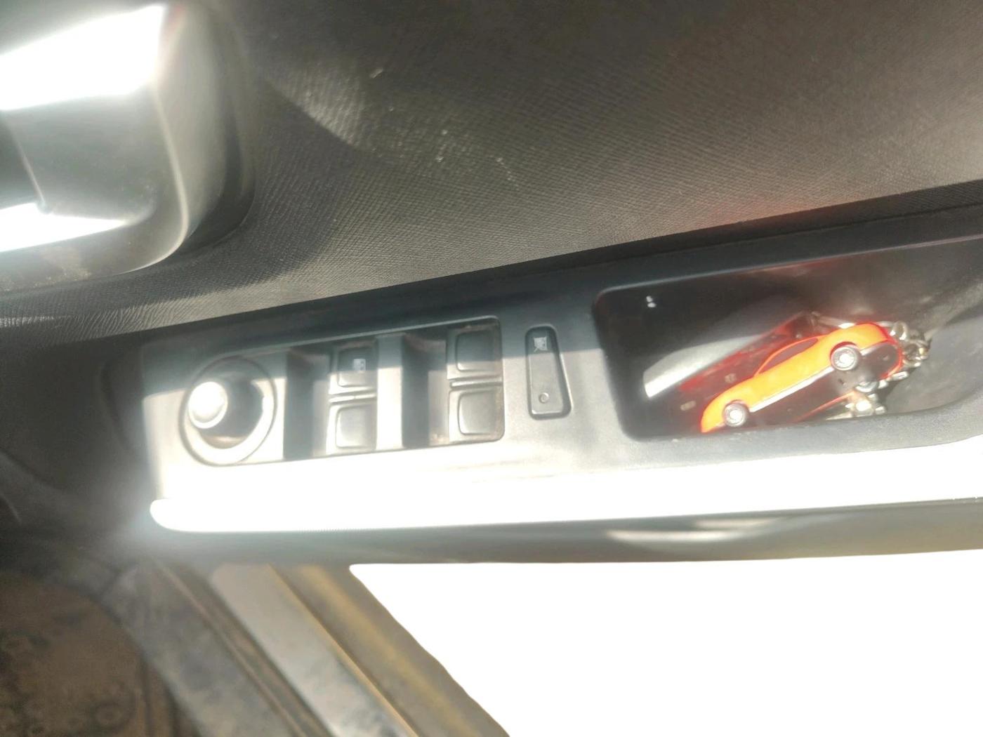 2022 Tata PUNCH CREATIVE  MT, Petrol, Manual, 19,247 km, interior