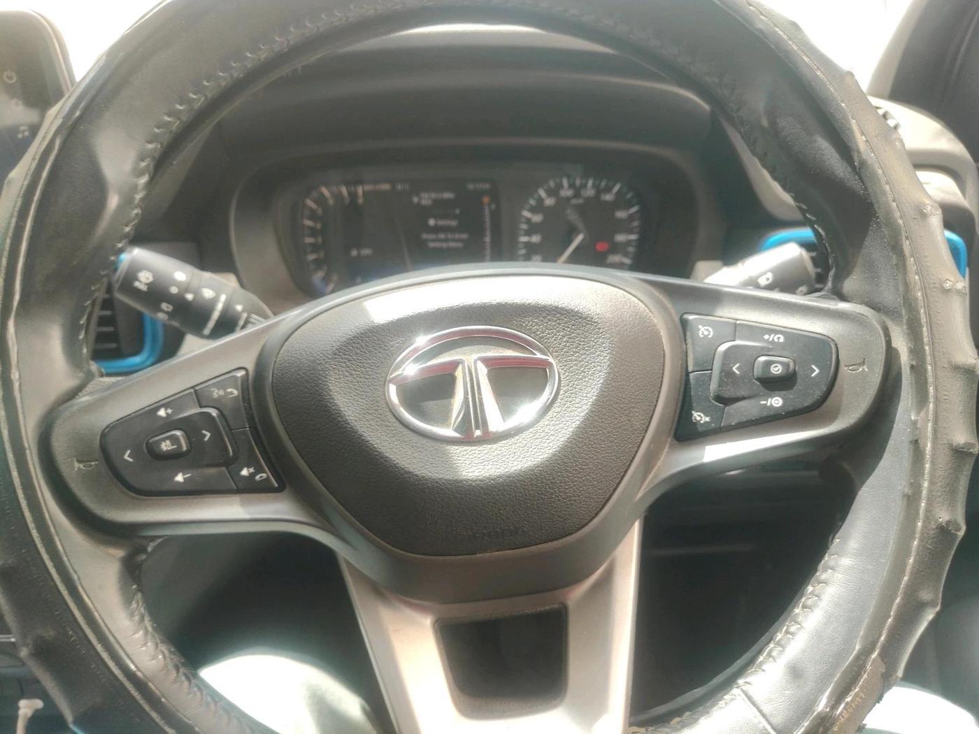 2022 Tata PUNCH CREATIVE  MT, Petrol, Manual, 19,247 km, interior