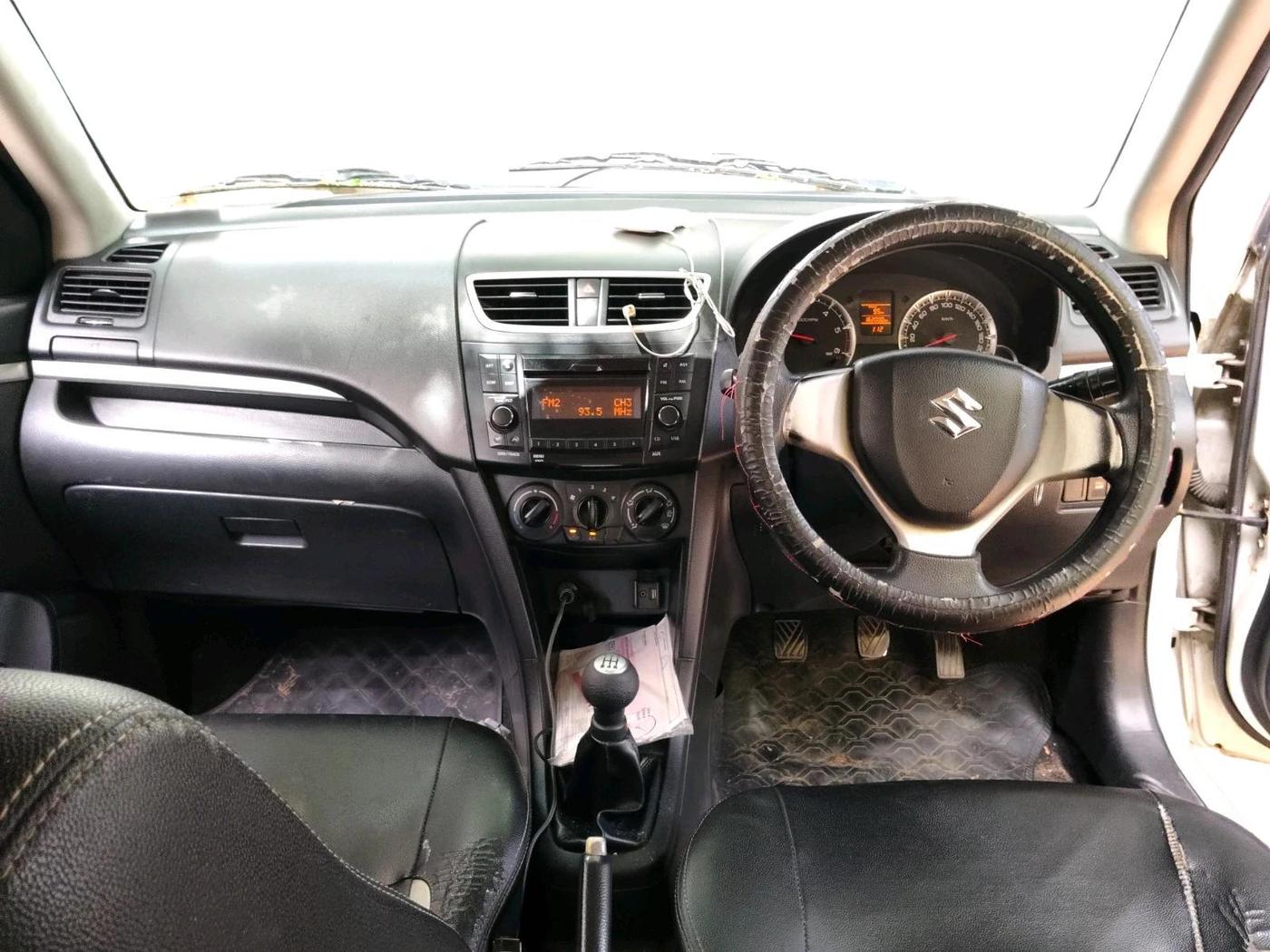 2015 Maruti Swift VDI, Diesel, Manual, 1,62,000 km, interior