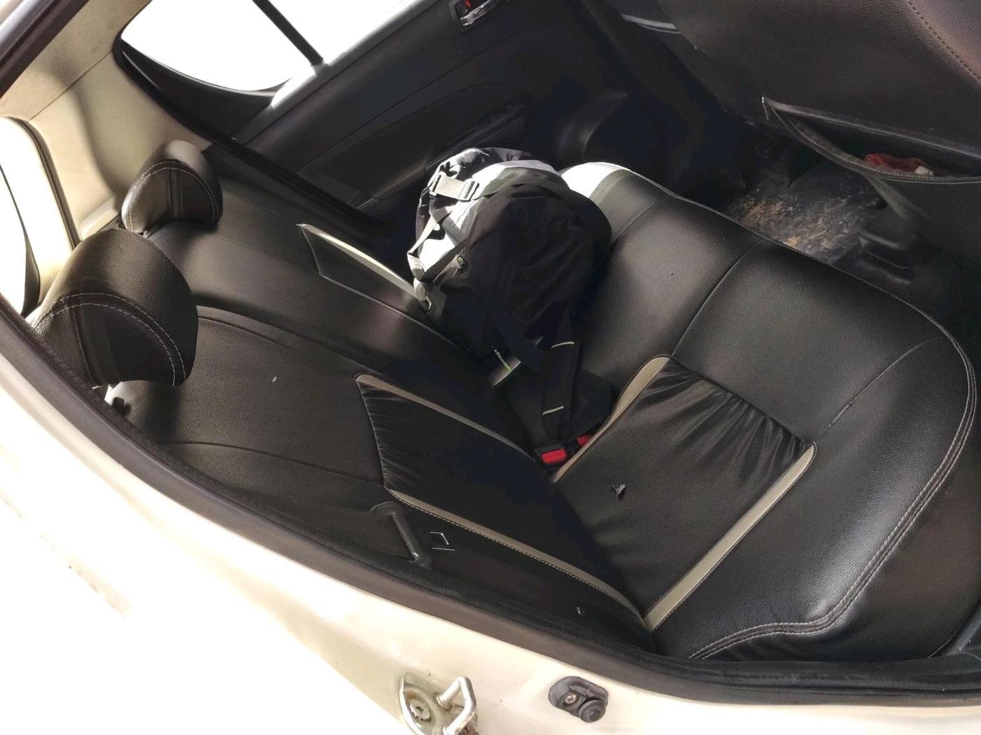 2015 Maruti Swift VDI, Diesel, Manual, 1,62,000 km, interior