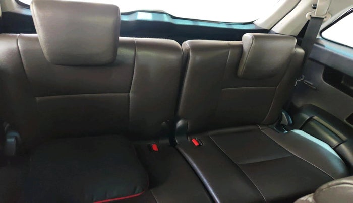 2018 Toyota Fortuner 2.8 4X2 MT, Diesel, Manual, 1,76,049 km, interior