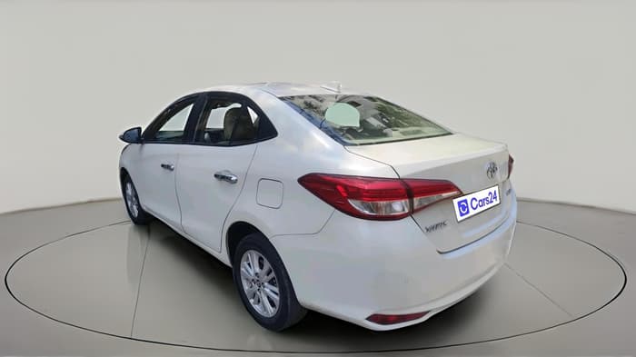 2018 Toyota YARIS VX CVT, Petrol, Automatic, 61,500 km, exterior