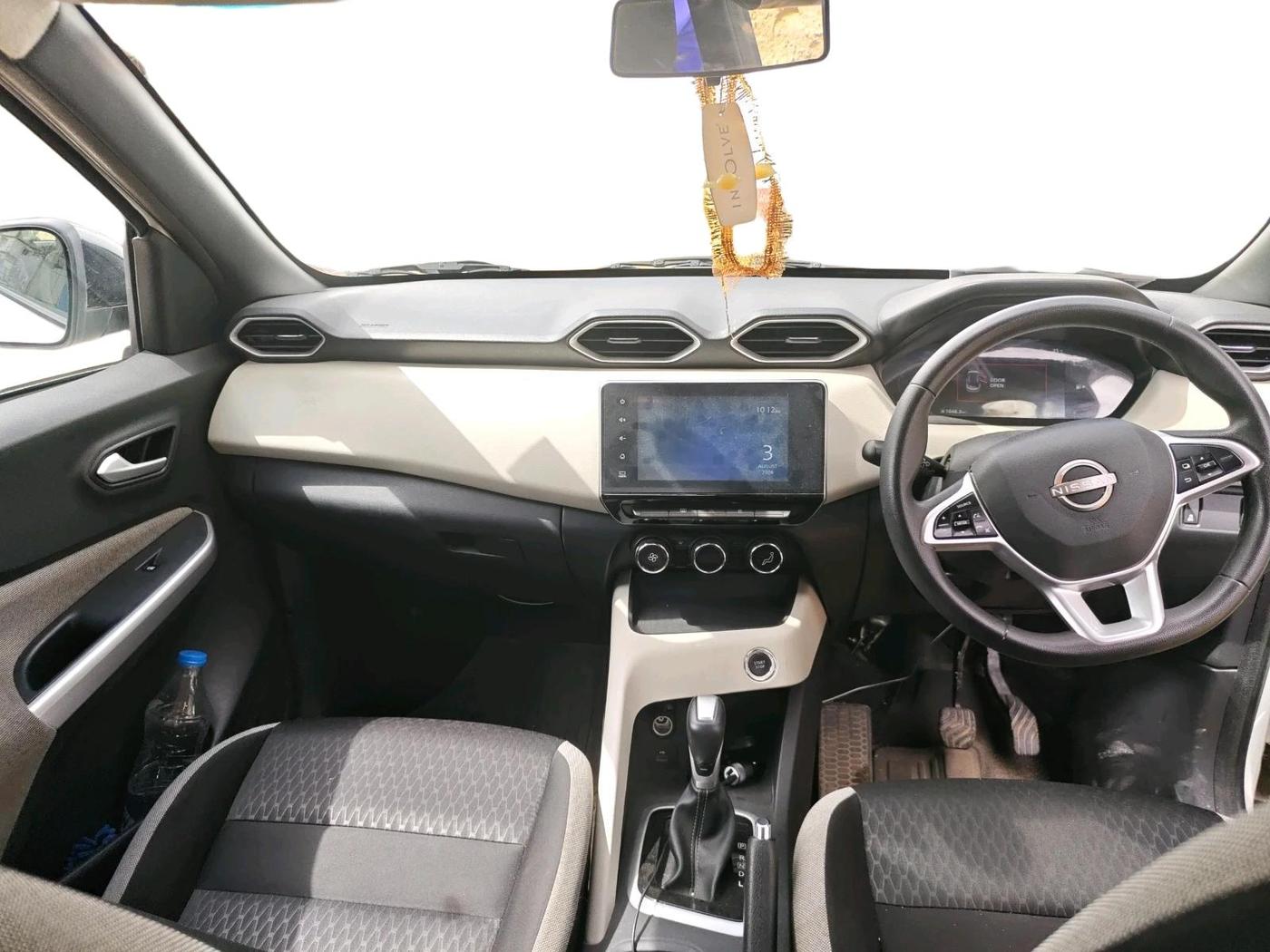 2023 Nissan MAGNITE XV TURBO CVT, Petrol, Automatic, 46,713 km, interior