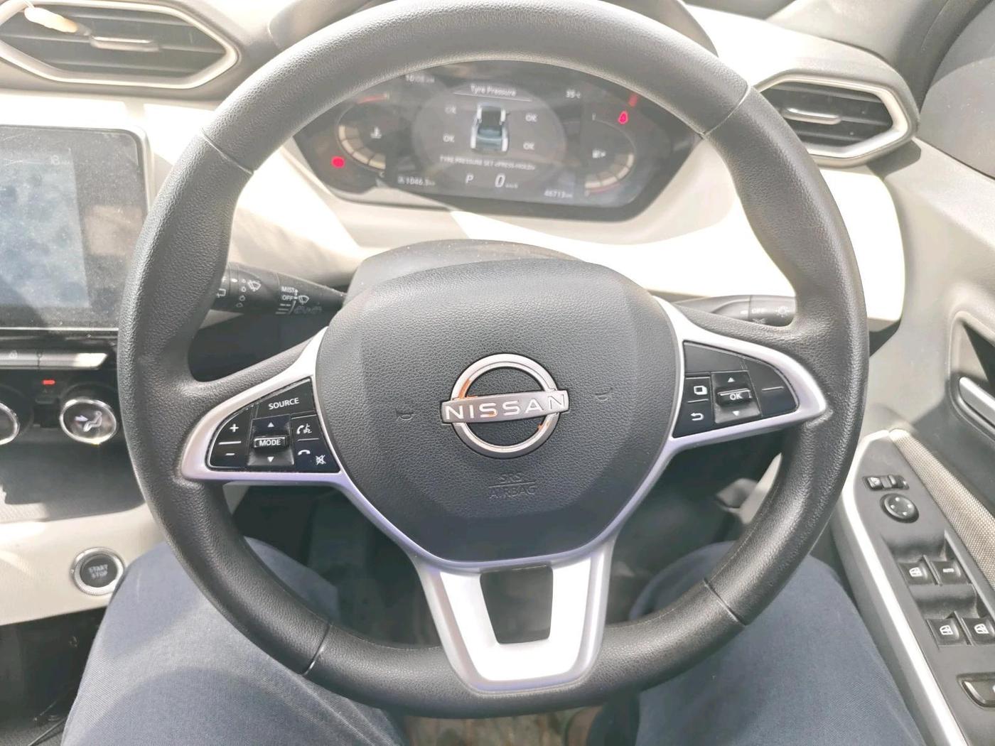 2023 Nissan MAGNITE XV TURBO CVT, Petrol, Automatic, 46,713 km, interior